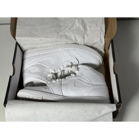 Nike Air Jordan 1 Mid “Triple White” Men’s Size 8 | Clean Classic All-White - Picture 5 of 10